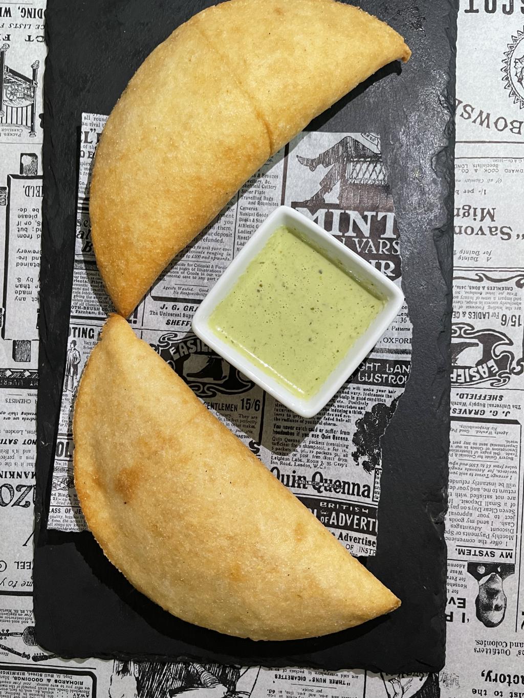 RACIÓN EMPANADA DE POLLO SABROSÓN, 2 UDS