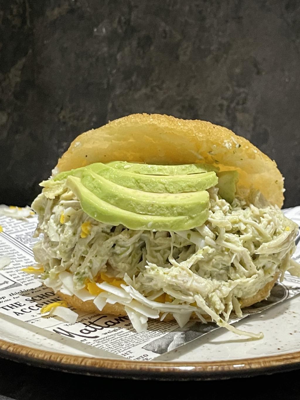 AREPA REINA PEPIADA